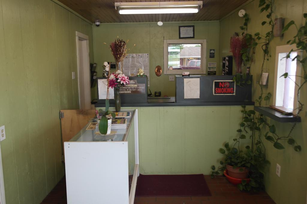 Interstate Motel Wills Point Екстер'єр фото